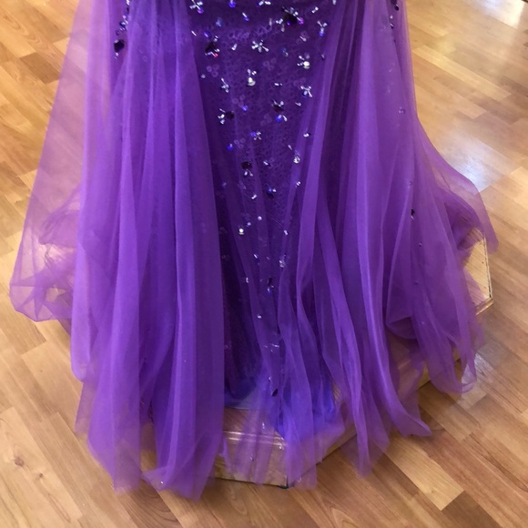 ⭐️SOLD⭐️ Purple prom dress with rhinestones, sequins - Picture 3 of 8